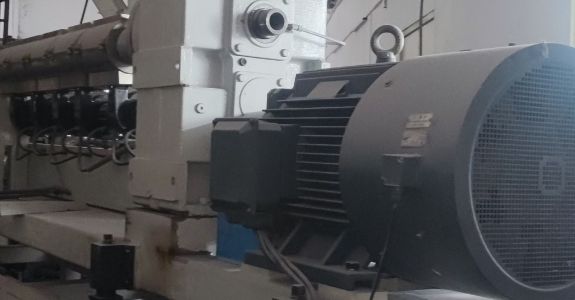 Di Dời Lắp Đặt Máy Tráng Màng 2 Lớp Chuyên Nghiệp – Hiệu Chỉnh Đạt Công Suất Tối Đa